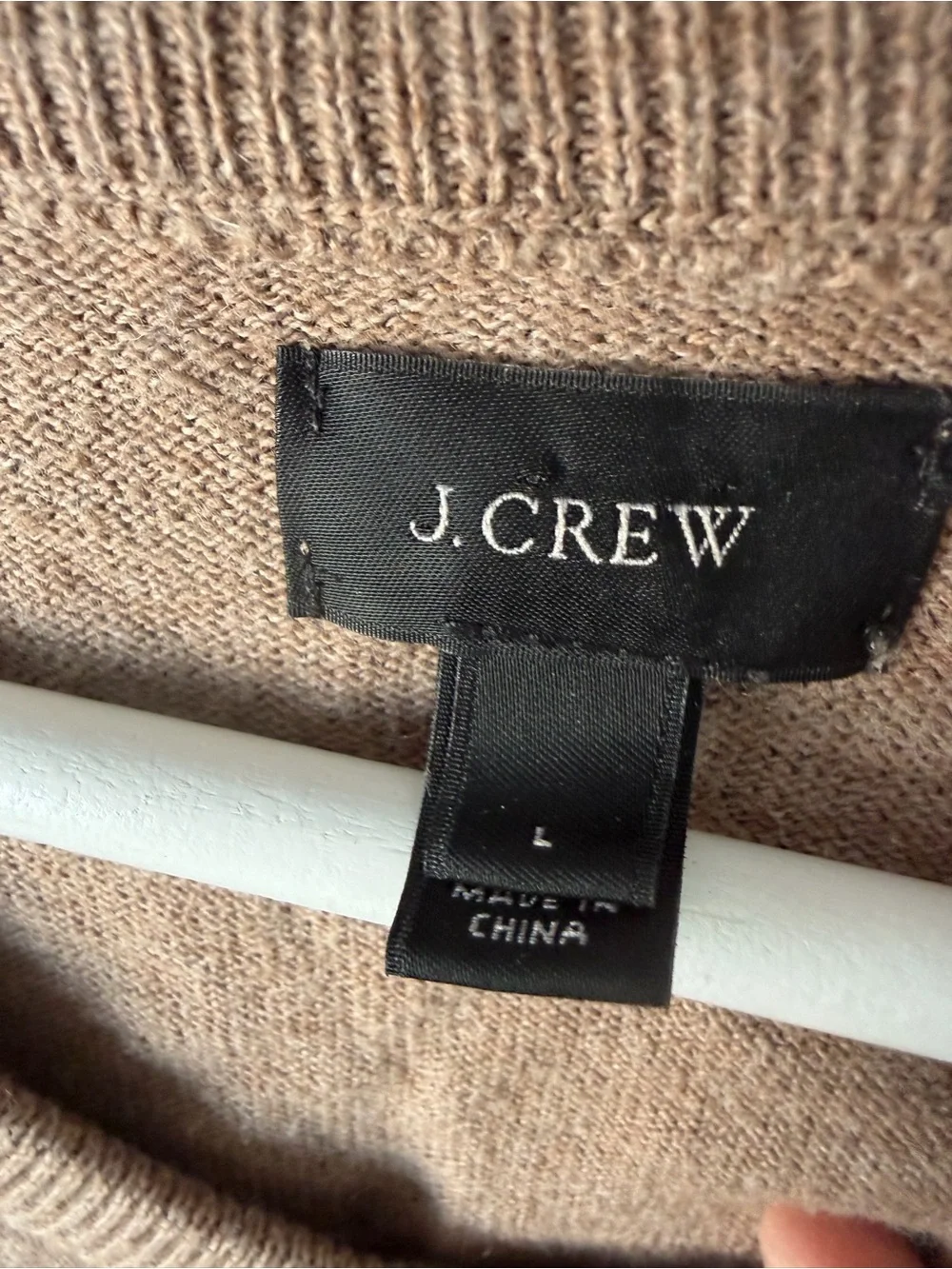 J Crew tan brown cotton cashmere v-neck long sleeve sweater Men’s sz L
